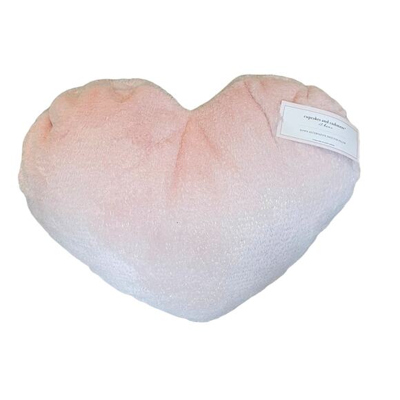 CUPCAKES AND CASHMERE Faux Fur Heart Shaped Pillow  20x20  Posh Pastel Pink NEW - Picture 2 of 11